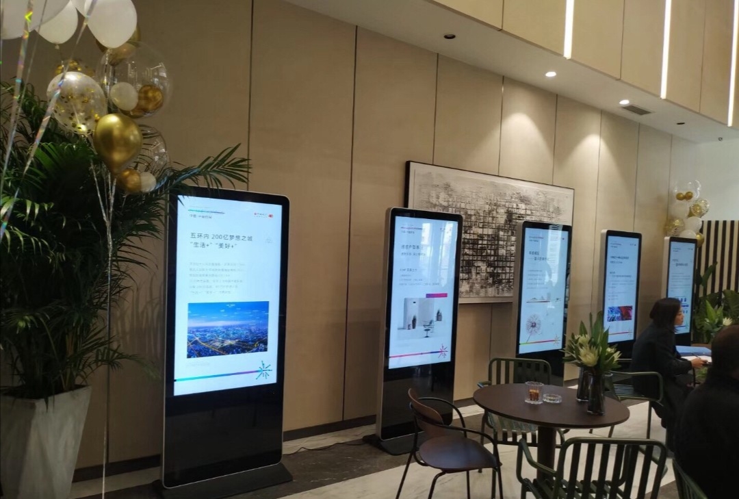 55寸落地廣告機